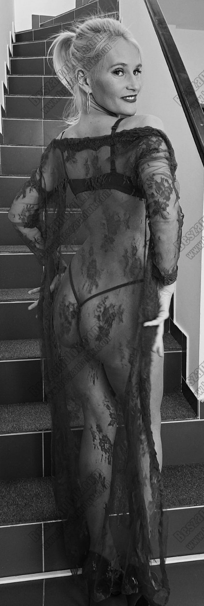 Noémi extra masszazs profil kepes profil - nemcsakmasszazs.hu Noémi - +36 30 717 5746 - nem csak masszazs foto