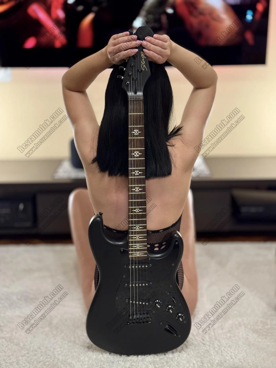Anna Deluxe - +36 20 564 8011 - nem csak masszazs foto
